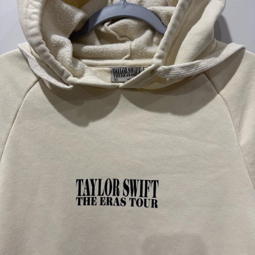 Taylor Swift The Eras Tour Size Medium Hoodie Cream - Picture 2 of 5